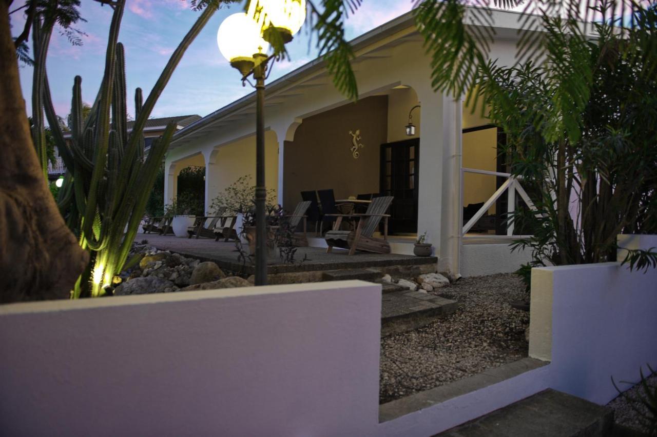 Bantopa Apartments Willemstad Exterior foto