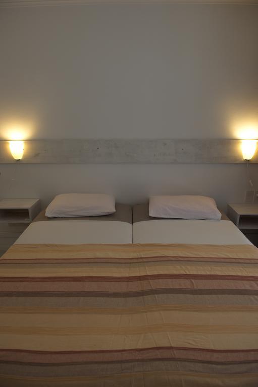 Bantopa Apartments Willemstad Zimmer foto