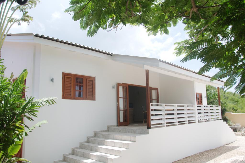 Bantopa Apartments Willemstad Zimmer foto