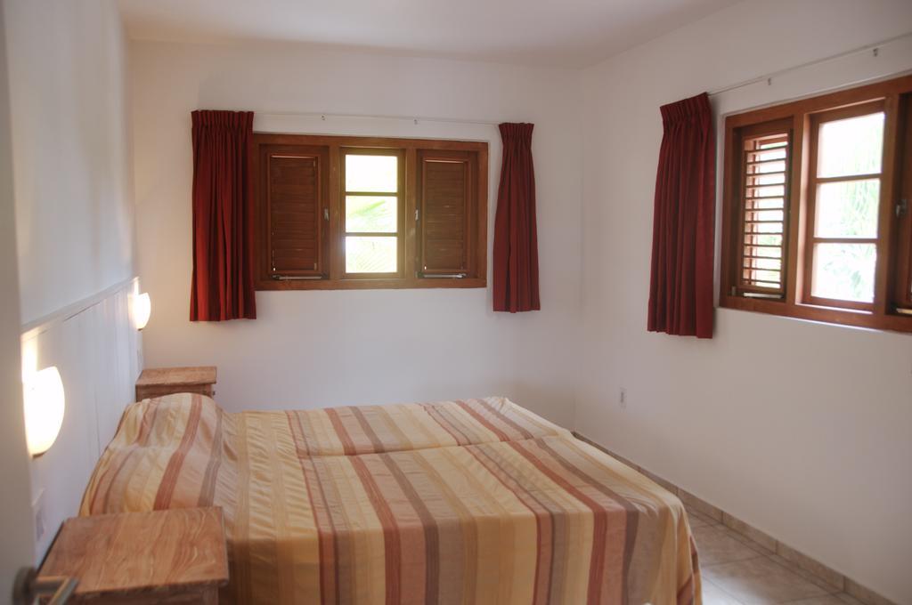 Bantopa Apartments Willemstad Zimmer foto